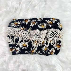 ✨ Wetseal Black Floral Daisy Boho Fringe Tube Top Crop Top | Size S